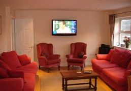 Party House Lounge