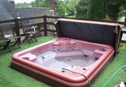 Log Cabins Hot Tubs