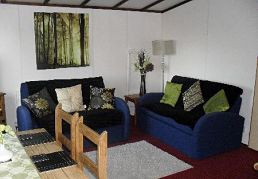 Log Cabins Lounge